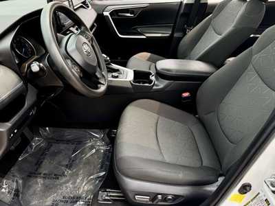 2022 Toyota RAV4, $33500. Photo 4
