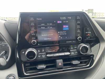 2022 Toyota Highlander, $42500. Photo 11