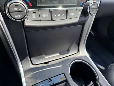 2017 Toyota Camry, $22000. Photo 9