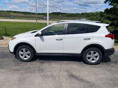 2014 Toyota RAV4, $13000. Photo 4