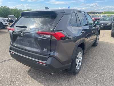 2022 Toyota RAV4, $28000. Photo 7