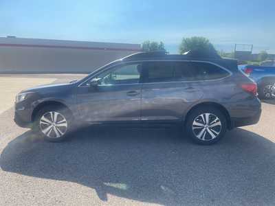 2019 Subaru Outback, $18500. Photo 4