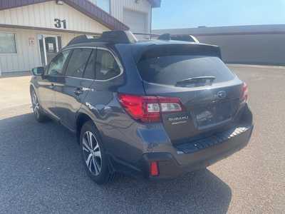 2019 Subaru Outback, $18500. Photo 5