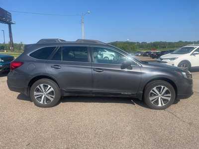 2019 Subaru Outback, $18500. Photo 8