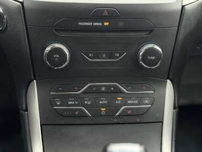 2016 Ford Edge, $13999. Photo 10