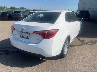 2017 Toyota Corolla, $16000. Photo 7