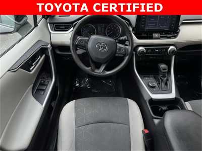 2021 Toyota RAV4, $31799. Photo 6