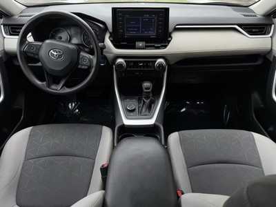 2021 Toyota RAV4, $31799. Photo 7