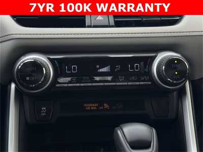 2021 Toyota RAV4, $31799. Photo 8