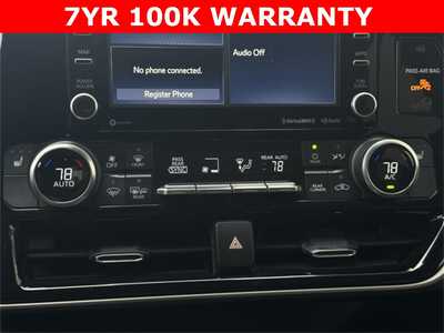 2022 Toyota Highlander, $40999. Photo 10