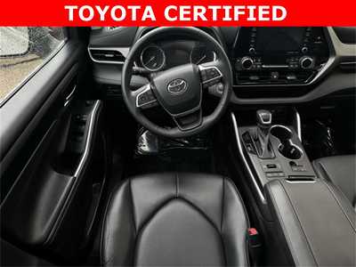 2022 Toyota Highlander, $40999. Photo 8