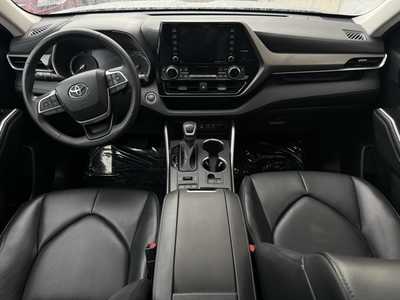 2022 Toyota Highlander, $40999. Photo 9