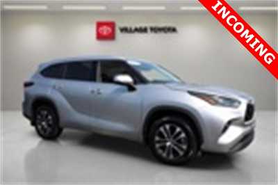 2022 Toyota Highlander, $41000. Photo 1