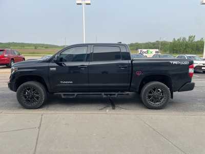 2020 Toyota Tundra Crew Cab, $42000. Photo 4