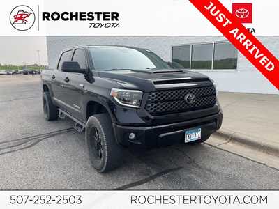 2020 Toyota Tundra Crew Cab, $42000. Photo 1
