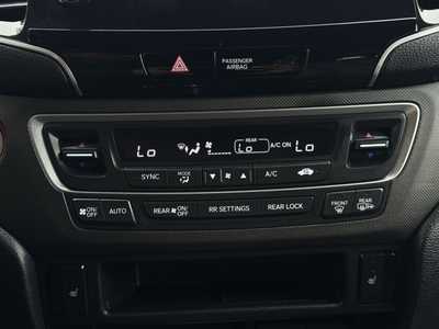 2022 Honda Pilot, $31500. Photo 11