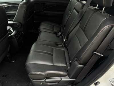 2022 Honda Pilot, $31500. Photo 7