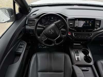 2022 Honda Pilot, $31500. Photo 9