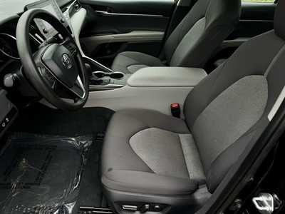 2022 Toyota Camry, $26000. Photo 4