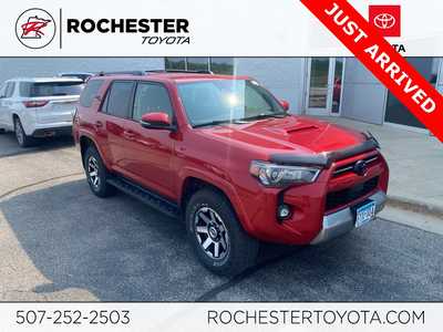 2021 Toyota 4Runner, $40000. Photo 1