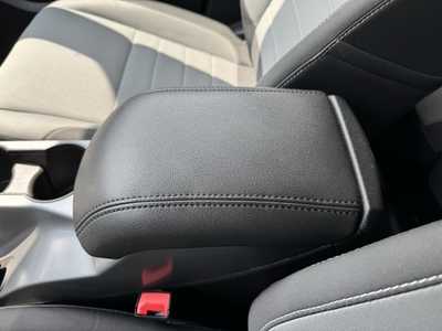 2015 Ford Escape, $14999. Photo 11