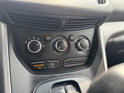 2015 Ford Escape, $14999. Photo 9