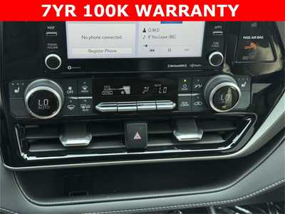 2022 Toyota Highlander, $37999. Photo 11