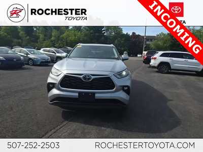 2022 Toyota Highlander, $38500. Photo 1
