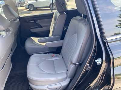 2022 Toyota Highlander, $42500. Photo 11