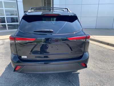 2022 Toyota Highlander, $42500. Photo 6