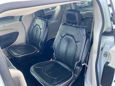 2023 Chrysler Pacifica, $31500. Photo 11
