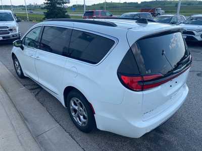 2023 Chrysler Pacifica, $31500. Photo 5