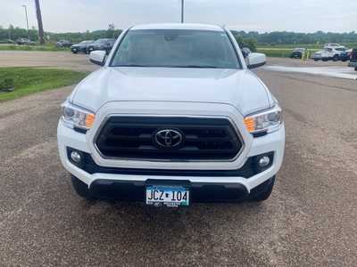 2022 Toyota Tacoma, $37500. Photo 2