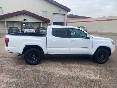 2022 Toyota Tacoma, $37500. Photo 8