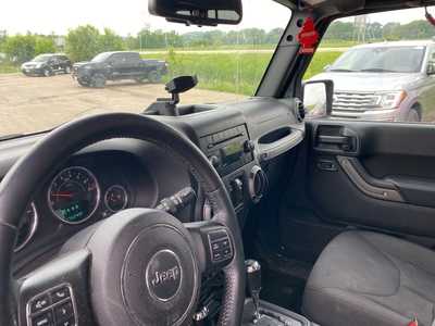 2017 Jeep Wrangler Unlimited, $13500. Photo 10