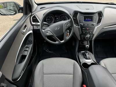 2018 Hyundai Santa Fe, $11790. Photo 6