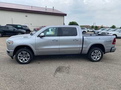 2022 RAM 1500 Crew Cab, $50000. Photo 4