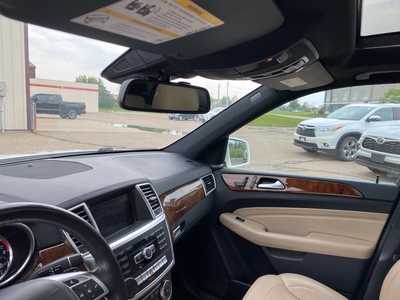 2015 Mercedes-Benz M-Class, $14500. Photo 10