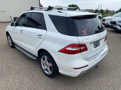 2015 Mercedes-Benz M-Class, $14500. Photo 5
