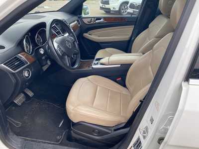2015 Mercedes-Benz M-Class, $14500. Photo 9