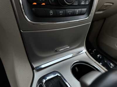 2016 Jeep Grand Cherokee, $10000. Photo 8