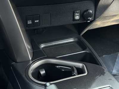 2017 Toyota RAV4, $18497. Photo 9