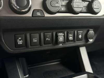 2019 Toyota Tacoma, $37000. Photo 11