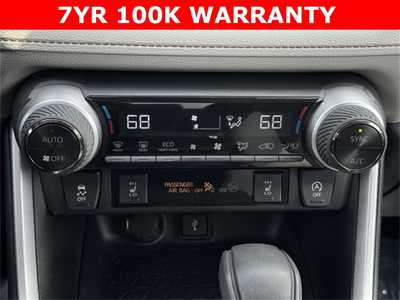 2022 Toyota RAV4, $32299. Photo 9