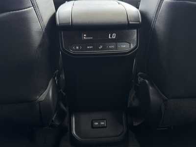 2022 Toyota Highlander, $45499. Photo 7