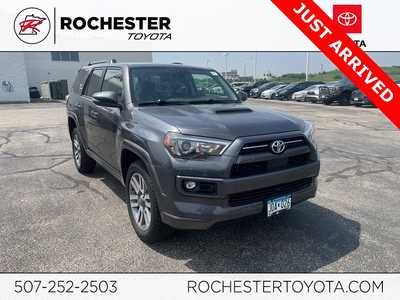 2022 Toyota 4Runner, $43500. Photo 1