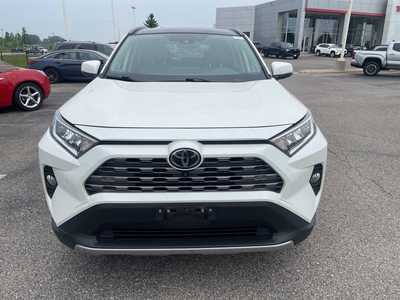 2020 Toyota RAV4, $30500. Photo 2
