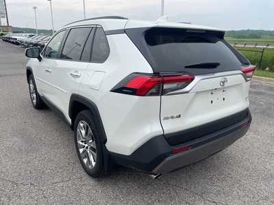 2020 Toyota RAV4, $30500. Photo 5