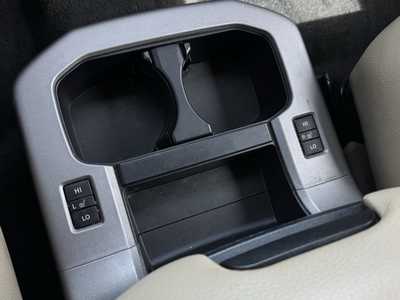 2014 Toyota Sequoia, $27999. Photo 10