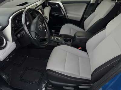 2017 Toyota RAV4, $19987. Photo 4